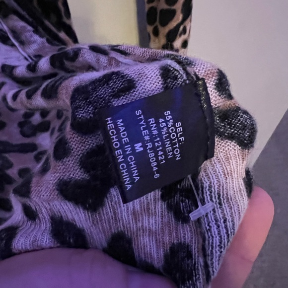 Leopard print cardigan longer length size M medium - Picture 2 of 2